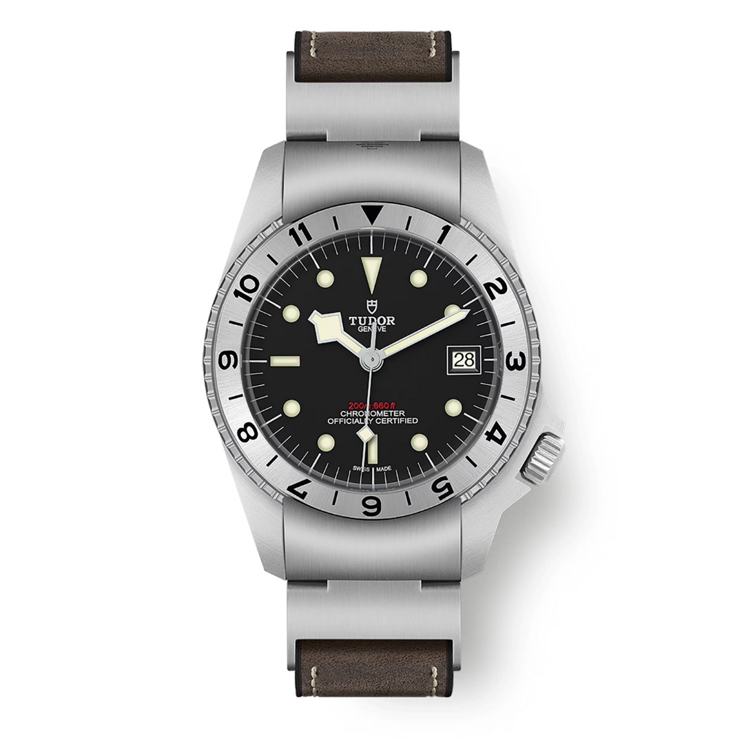 BLACK BAY P01